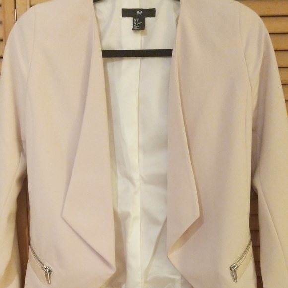 H&M Blush/beige Blazer 🤍 - Picture 6 of 11